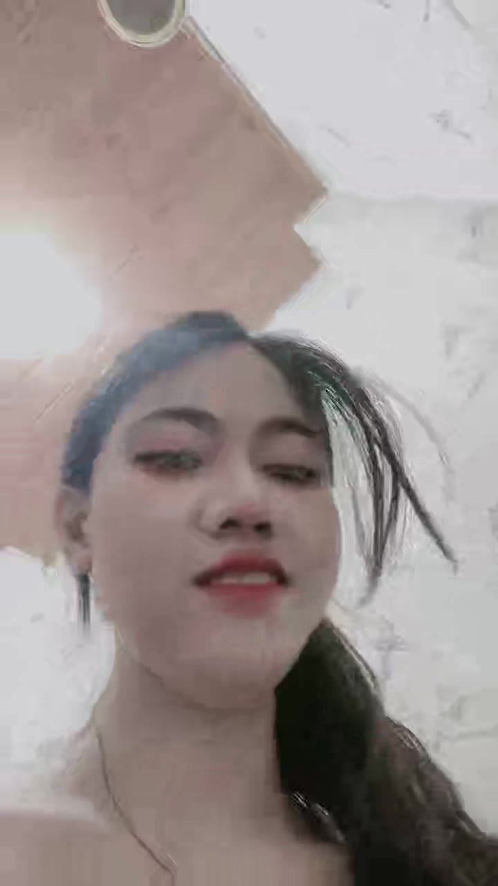 Si Cantik Kimi Basahin Susu Dulu Mau Bobo ID 13727799 Mango