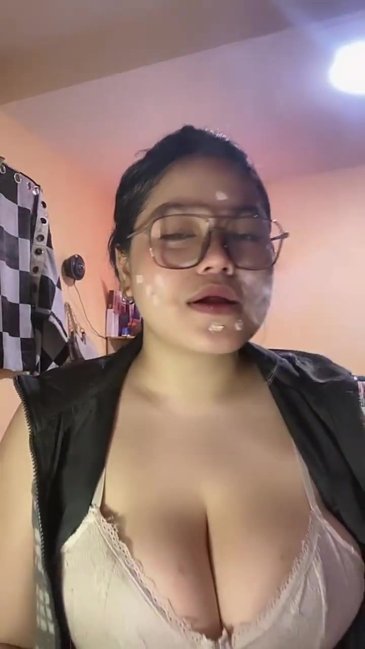 Sebelum Tidur Nona Lynn Tobrut Mantap Live Seksi