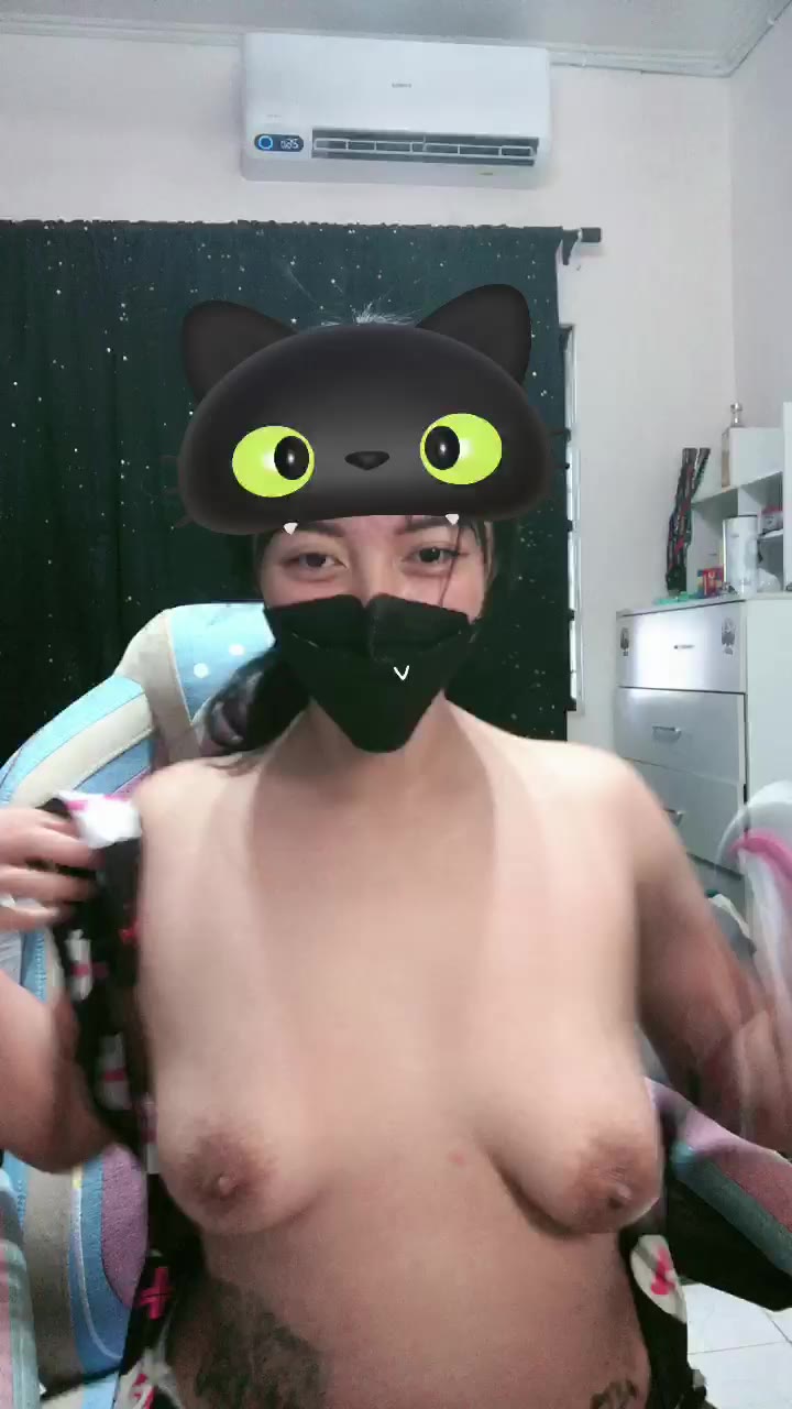 Suka Fetish Ketek? Mampir Room Mommy Sini ID 68813439 Mango